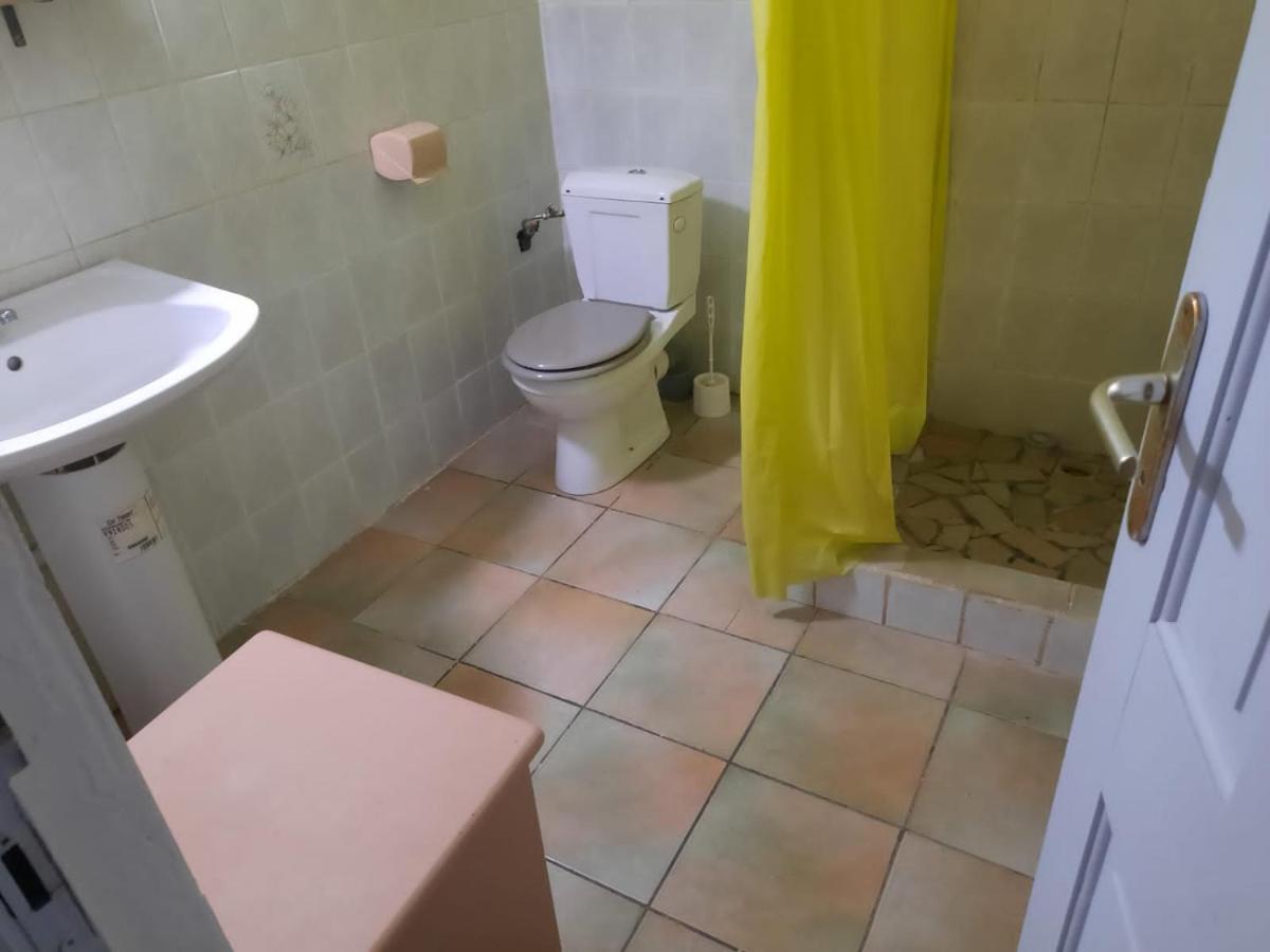 Le Jardin De Massieux Apartment Bouillante Luaran gambar